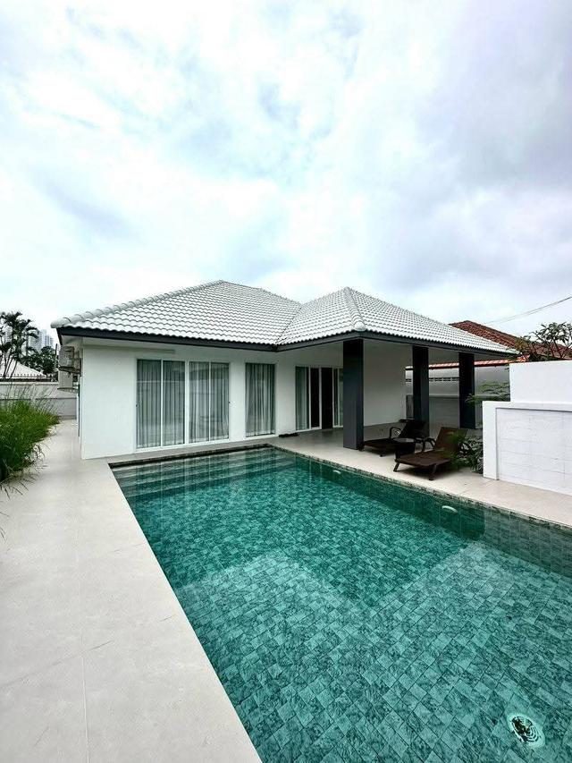 For rent pool villa Pattaya Jomtien 80,000/month 1