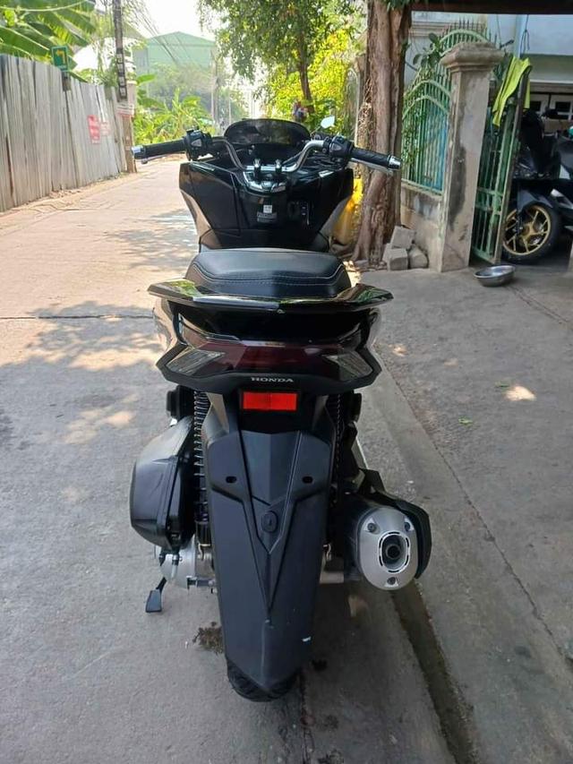 Honda pcx สีดำ 3