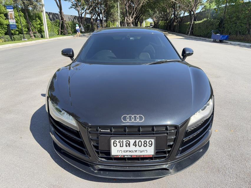 Audi R8 V10 FSI ปี 2011