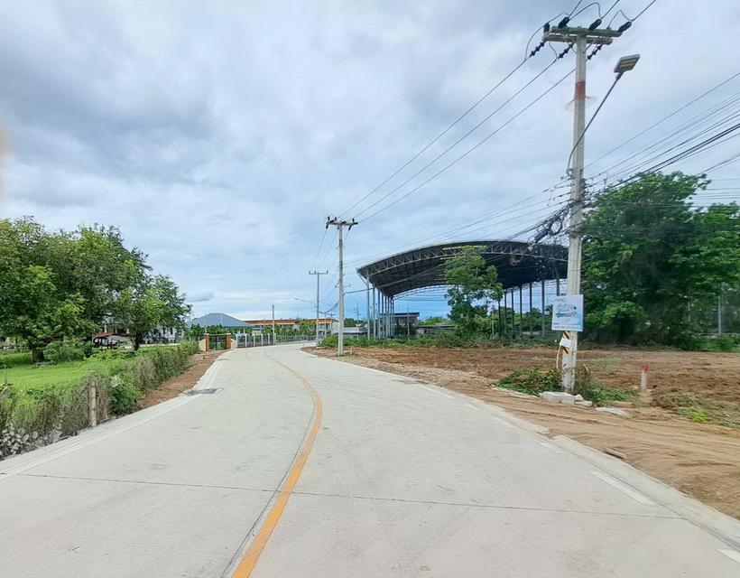 ที่ดินแบ่งขายหัวหิน บ่อฝ้าย ถนนเลียบคลองชลประทาน ใกล้ทะเลหัวหิน