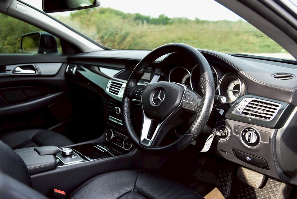 Mercedes-Benz CLS250 Avantgarde CDI Coupe W218 AT 2014 ไมล์ 55,000 km. 12