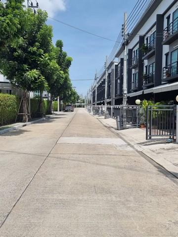 ขาย/เช่า ทาวน์โฮมพร้อมอยู่ ใกล้ MRT บางรักใหญ่ หมู่บ้านกลางเมือง ราชพฤกษ์–รัตนาธิเบศร์ ทำเลศักยภาพ เดินทางสะดวก ใกล้รถไฟ 2