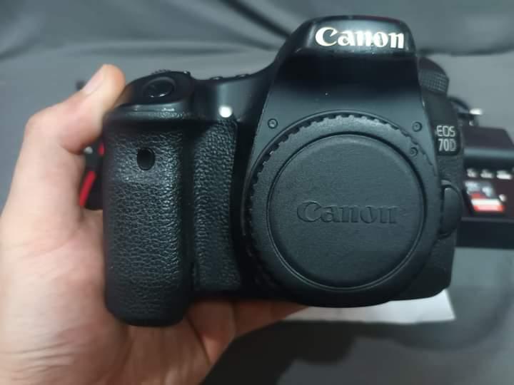 Canon 70 D  1