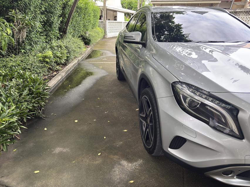 BenzGLA200 ปี 2016:รถบ้าน เจ้าของขายเอง ผู้หญิงขับรถสภาพสวย สีบรอนซ์เงิน ตรวจสอบทุกอย่างตามวงรอบ เปลี่ยนอะไหล่ชุดใหญ่แล้ว มีประกันภัยถึง มิ.ย.69
