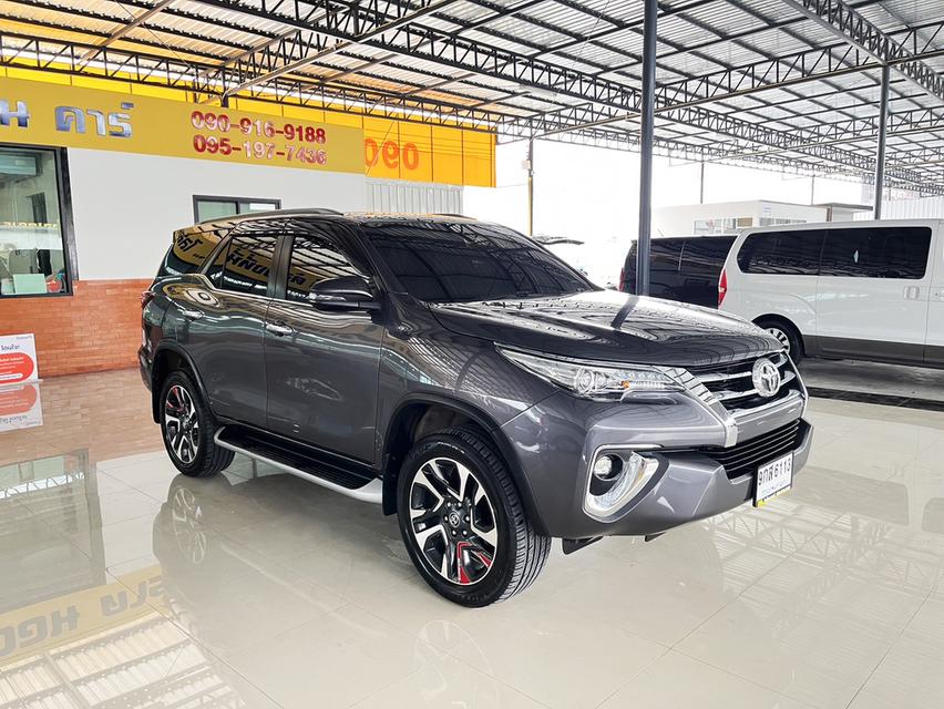  Toyota Fortuner 2.4 V (ปี 2020) SUV AT - 2WD 2