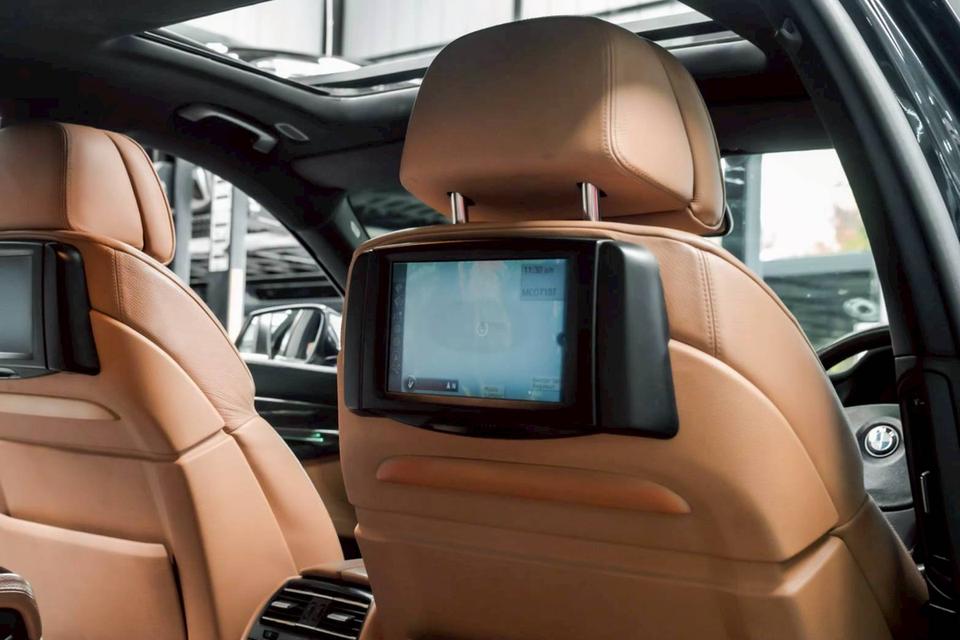 รหัสรถ 67GG8359 Bmw 730Ld Lci Look (F02) เครื่องดีเซลฝาดำ ปี 2012 F 13