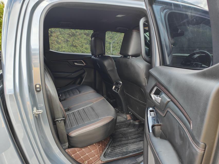 Isuzu D-Max 3.0 V-cross M D-Cab AT 13