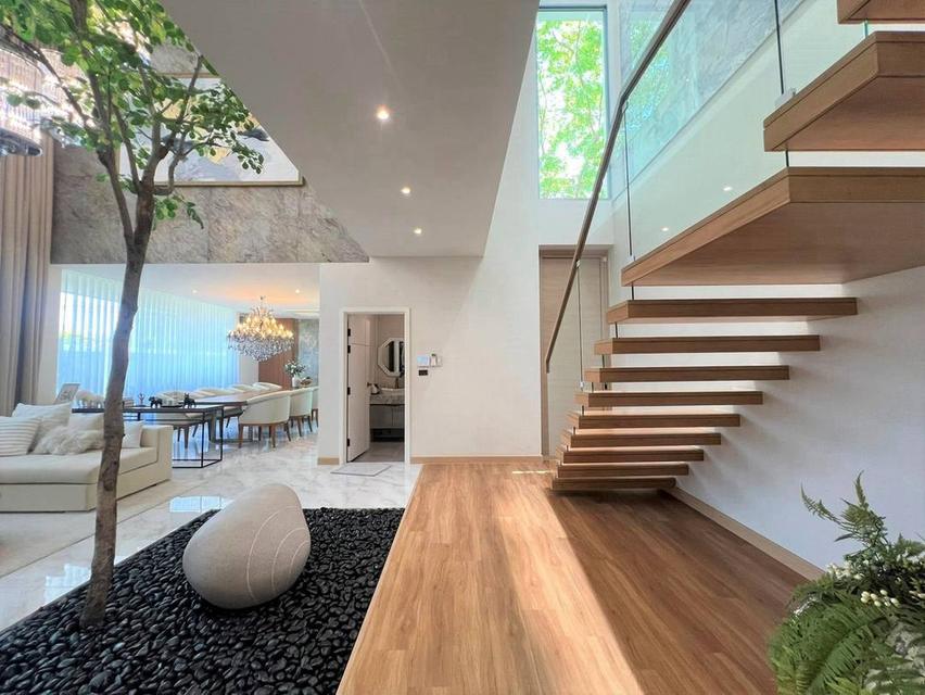 บ้านหรู รามอินทรา พูลวิลล่า กรุงเทพ สระว่ายน้ำส่วนตัว ออกแบบสวย Luxury Pool Villa | Private Resort Living in the City 3