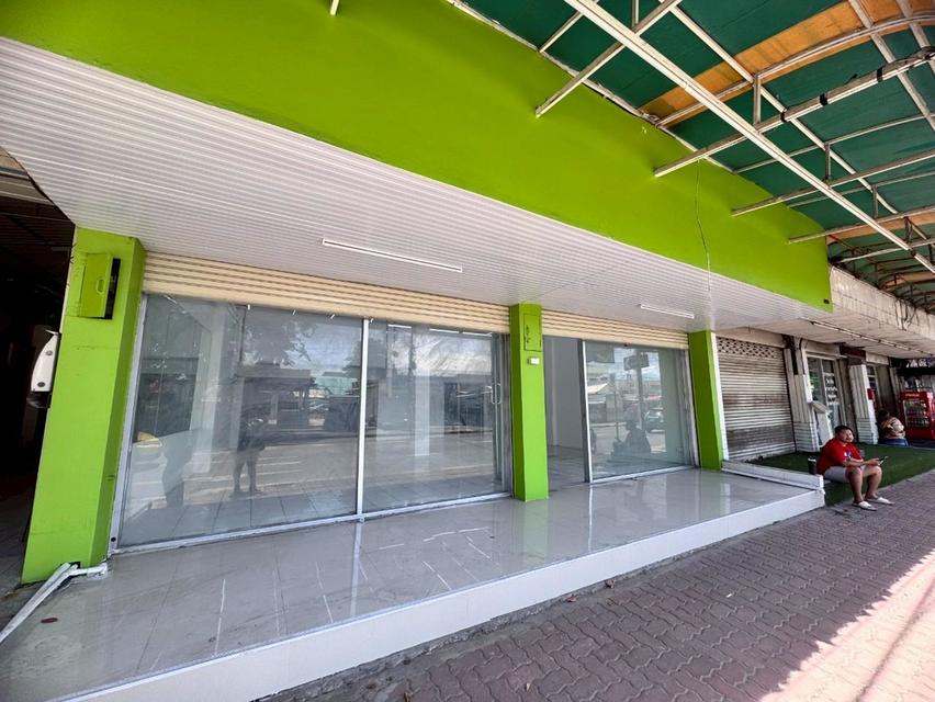 ให้เช่าอาคาร 3 คูหา 3.5 ชั้น + ดาดฟ้า พร้อมบ้าน 2 ชั้น ด้านหลัง ทำเลทอง ลาดพร้าว 71 (N.2012) 2