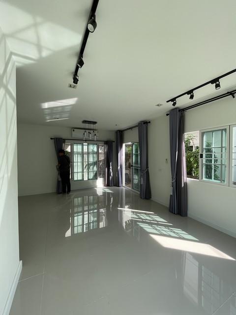 ขาย ให้เช่า บ้านแฝด 2 ชั้น โกลเด้น นีโอ ลาดพร้าว เกษตรนวมินทร์ ซอยนวมินทร์42 ซอยสุวรรณนิเวศน์ ให้เช่าบ้านเปล่า ไม่รับเลี้ยงสัตว์ 3