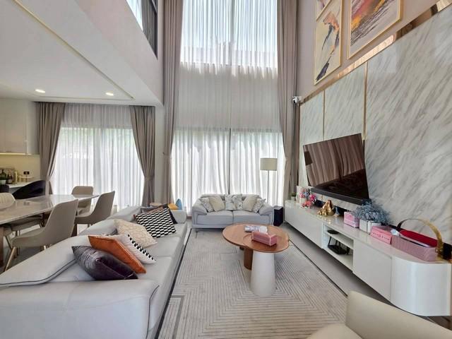 ขายวิลล่าหรูใกล้โรงเรียนTara Pattana International School โลเคชั่น : ทุ่งกลม-ตาลหมัน พัทยา 3