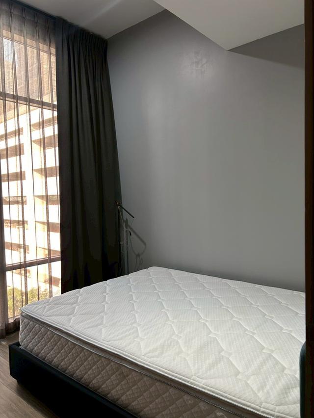 ขายคอนโดหรู: The Lofts Asoke 15