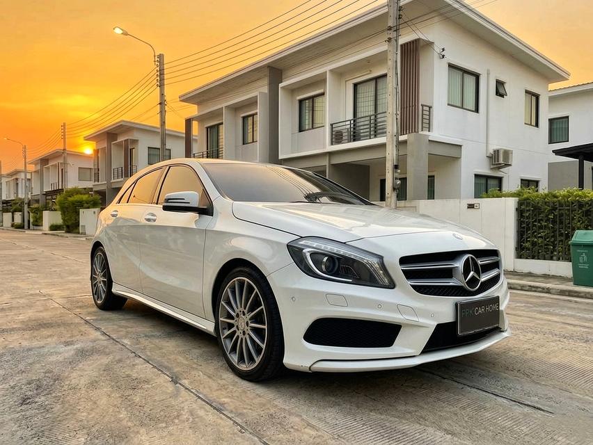 ปี2015 Mercedes-Benz A180 AMG (W176) TOP สภาพสวยเช็คศูนย์