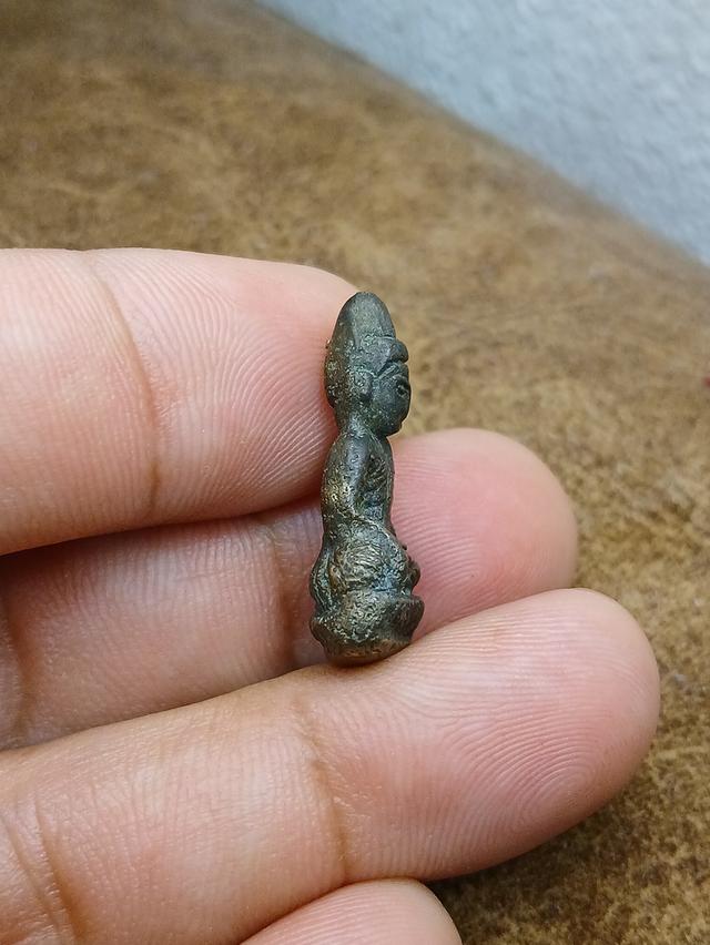 รูปหล่อโบราณ หลวงพ่อเพชร รูปที่ 4