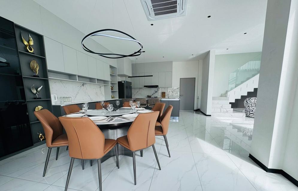 Pool villa beachfront Pratumnak hill Pattaya 200,000/month 7