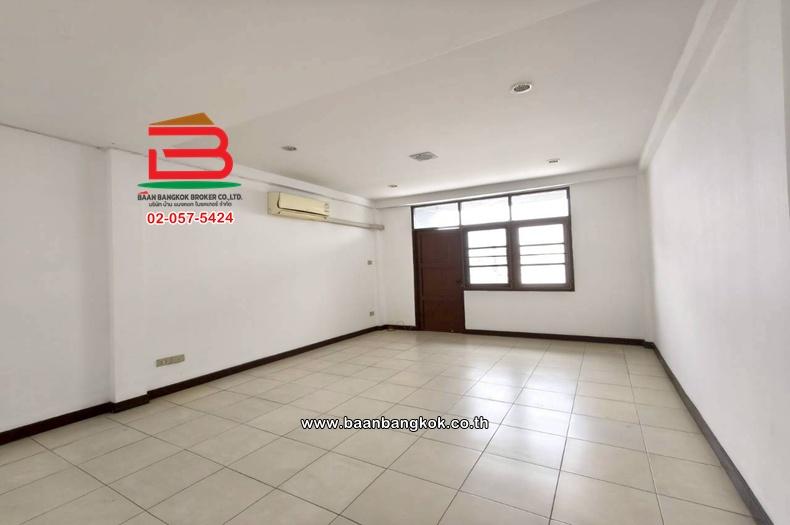 ให้เช่า อาคารพาณิชย์ เนื้อที่ 67.2 ตร.ว. ซอยสายไหม 38, ใกล้ตลาดเอซีสายไหม ถนนพหลโยธิน แขวงสายไหม เขตสายไหม 12