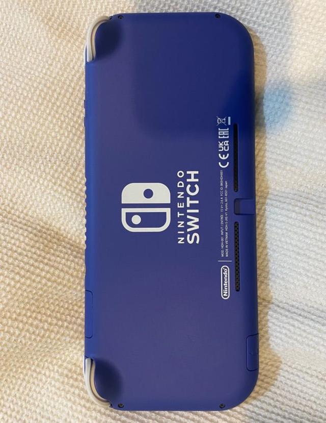 เครื่องเล่นเกม Nintendo Switch รุ่น Lite  3