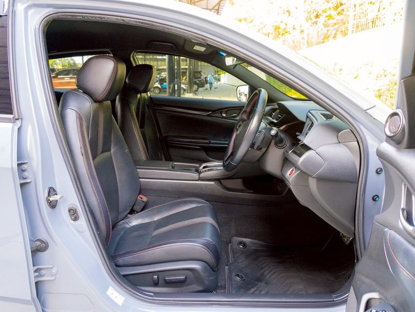 รหัสรถ 12AT2123 HONDA CIVIC 1.5 Trubo RS ( Hatchback) | ปี : 2020 13