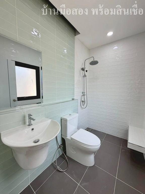 โครงการซิกเนเจอร์ ถนนวัชรพล 12