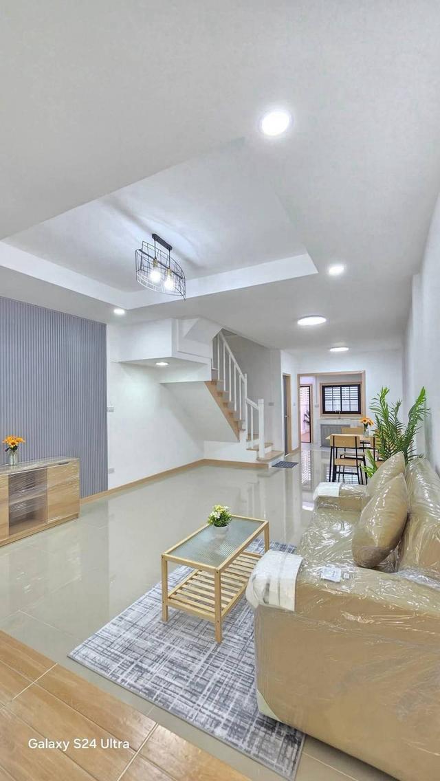 หมู่บ้านสิรารมย์ บ้านกล้วย-ไทรน้อย บางบัวทอง ทาวน์เฮาส์ 2 ชั้น ตกแต่งใหม่พร้อมอยู่  โครงการของแลนด์&เฮ้าส์ 4