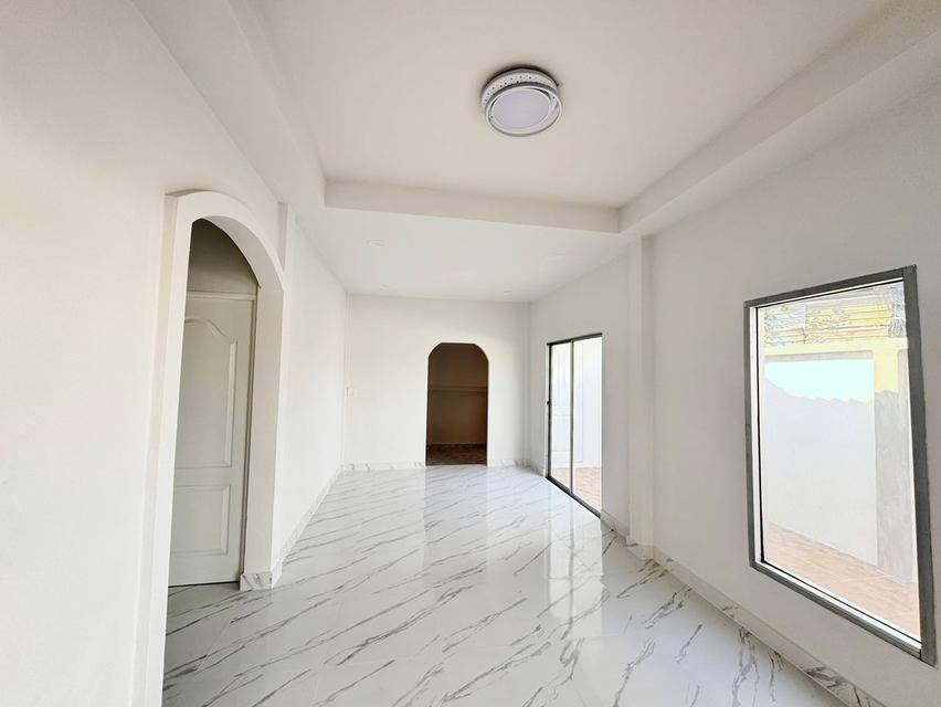 ขายทาวน์เฮ้าส์ หมู่บ้านเจษฎา9 ซ.4 (โทรสอบถามราคา) 2