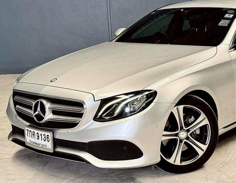 Mercedes-Benz E220d Avantgarde W213 ปี 2017