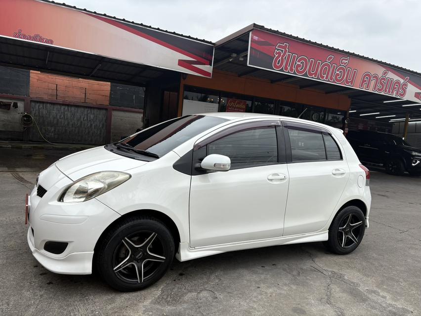 toyota yaris 1.5E ปี2010