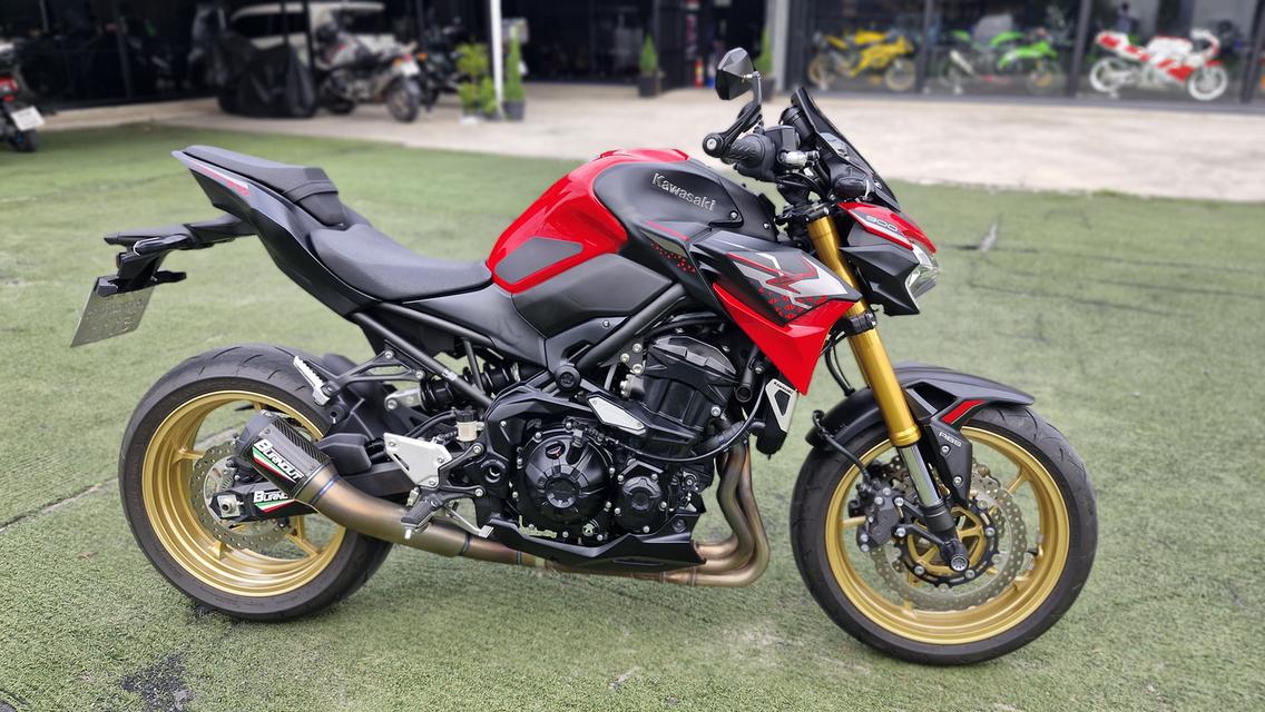 Kawasaki Z 900. SE REFINED 1