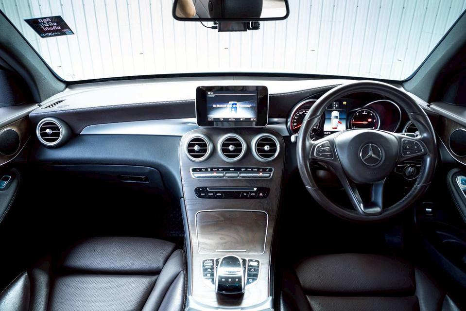 BENZ GLC-CLASS 250d 4MATIC Off-Road ปี 2018 สีเทา โฉม W253 ปี14-24 รูปที่ 14