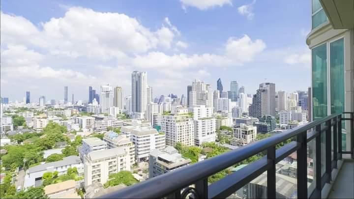 ขายคอนโดด่วน Royce Private Residences 2