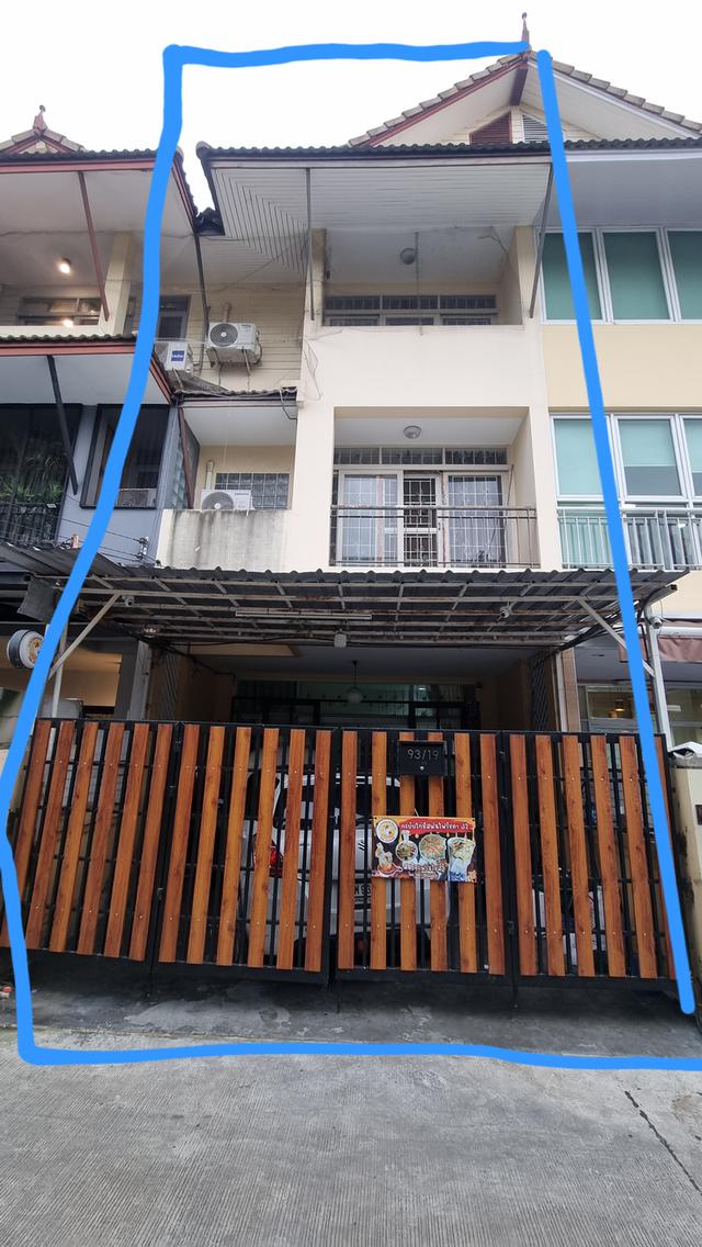 บ้านทาวน์โฮม เล่นระดับ 3.5 ชั้น 1