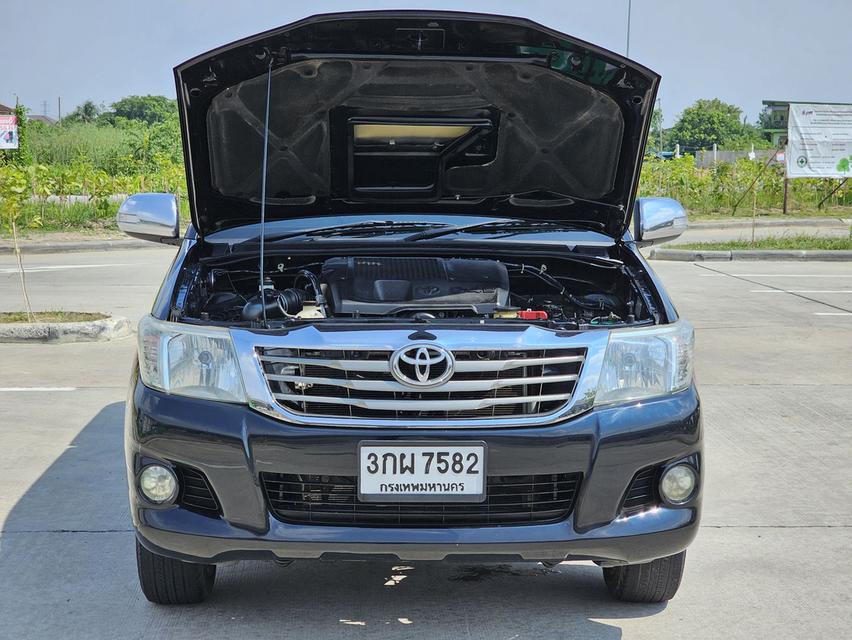 TOYOTA VIGO 2.5E MT 4ประตู ปี2014  4