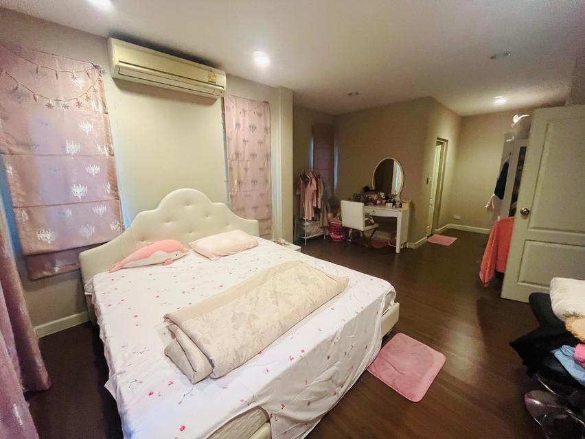 บ้านเดี่ยวพร้อมที่ดิน 2