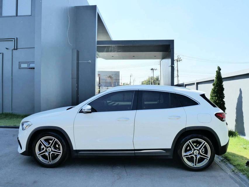 2022 Benz GLA200 AMG