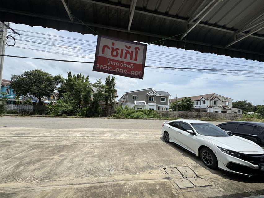 ตึกแถวหน้าหมู่บัานธนานนท์แลนด์ 17