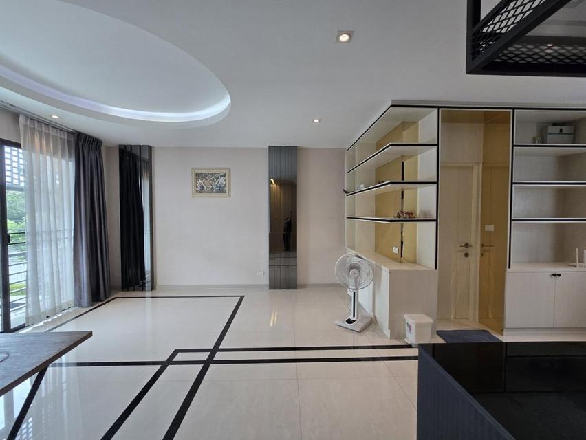 ให้เช่า โฮมออฟฟิศ Home Office ชั้น 3 ชั้น โครงการ DISTRICT ดิสทริค เอกมัย-รามอินทรา เลียบด่วน ซอยรามอินทรา 40 แขวงนวลจันทร์ เขตบึงกุ่ม 7