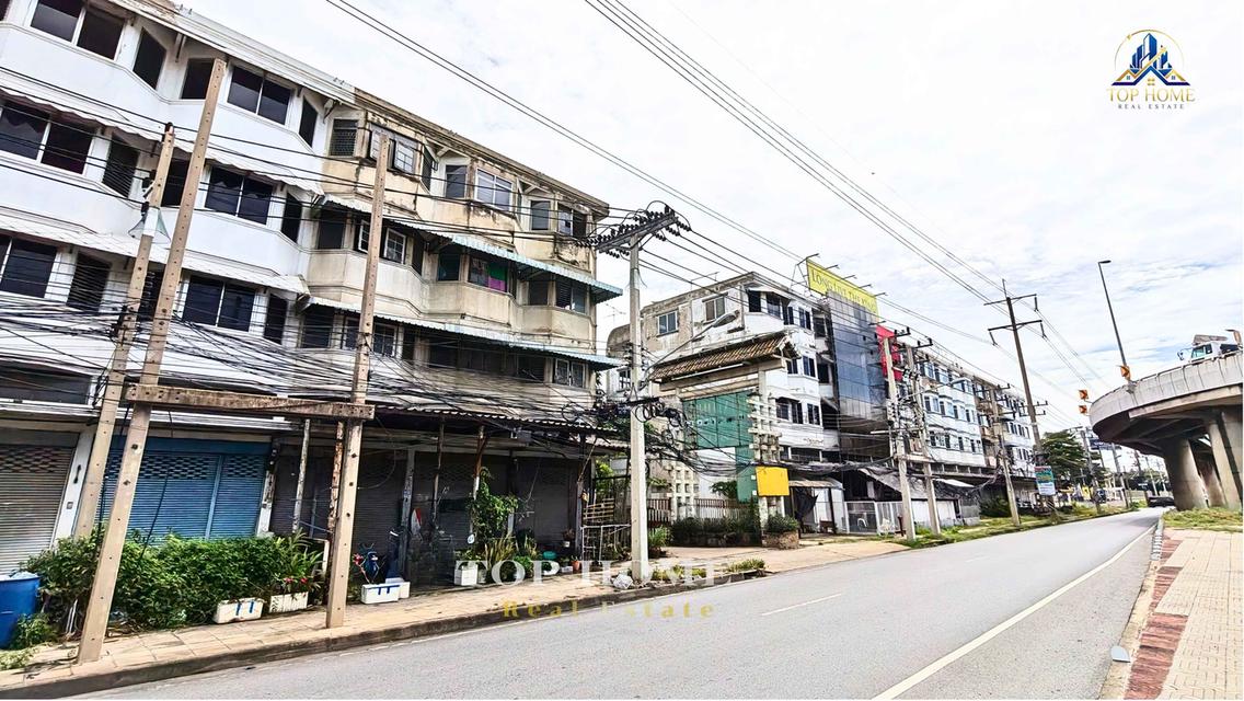 🏢✨ ขายด่วน! อาคารพาณิชย์ 4.5 ชั้น หลังริม ติดถนนบรมราชชนนี 📍 ทำเลเด่น ใกล้ Central ศาลายา เพียง 200 เมตร ! 🌟 3 หลังติดกัน | ซื้อรวมได้ | ซื้อแยกได้ 2