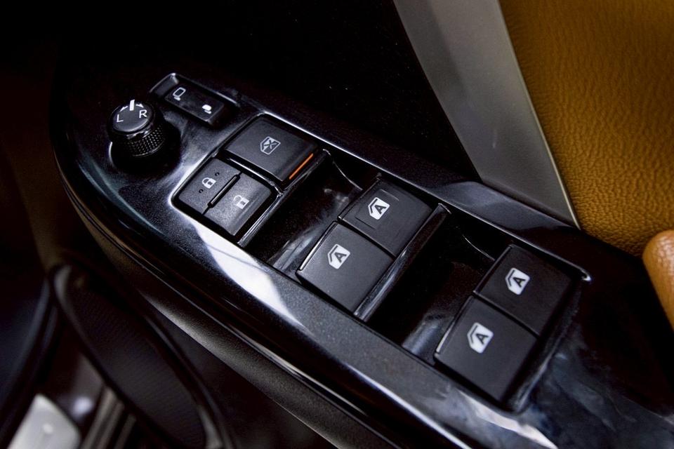 รหัสรถ 5B624 FORTUNER 2.8 SIGMA4 E4 4WD 2015 14