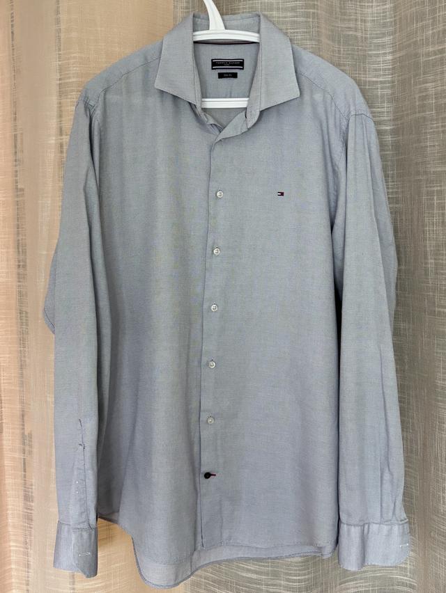 เสื้อเชิ๊ตผู้ชาย