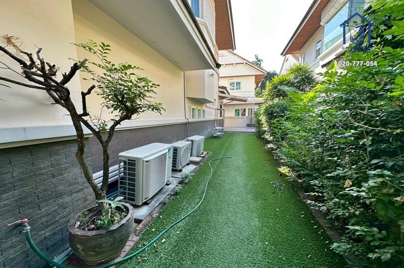 ขายบ้านเดี่ยว 2 ชั้น หมู่บ้านพัฒนาการ 100.04 ตารางวา หลังมุม ซอยพัฒนาการ 30  ใกล้ทางด่วนและรถไฟฟ้า 18