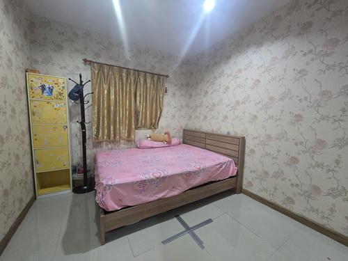 ขายบ้าน ทาวน์เฮาส์ 2 ชั้น หมู่บ้านไอลีฟทาวน์ ลำลูกกาคลอง3 ใกล้รถไฟฟ้าสถานีคูคต 12
