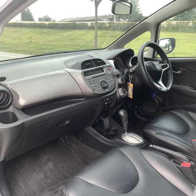 HONDA JAZZ GE 1.5V AUTO รถสวยมือเดียว เช็คศูนย์ทุกระยะ 9