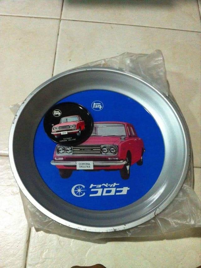 ถาดแถมจากรถยนต์ TOYOPET รุ่น CORONA DELUXE จากญี่ปุ่น ก่อนจะเป็นโตโยต้า อายุประมาณ 50ปี