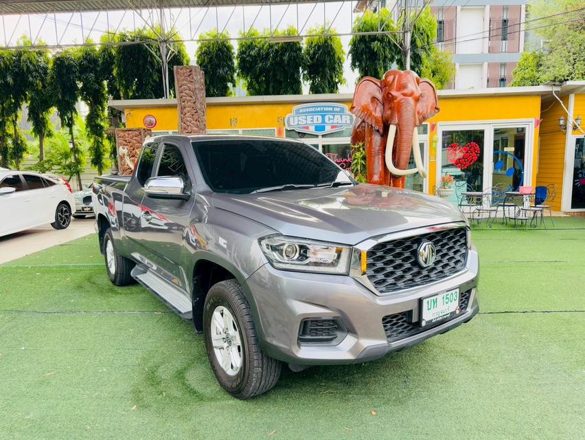 ~MG EXTENDER GIANT CAB รุ่นGRAND D AUTO เครื่อง 2.0cc.เกียร์AUTO กระจังหน้าเก่า ปี 2023 ~รถมือเดียว ไมล์แท้100%คะ