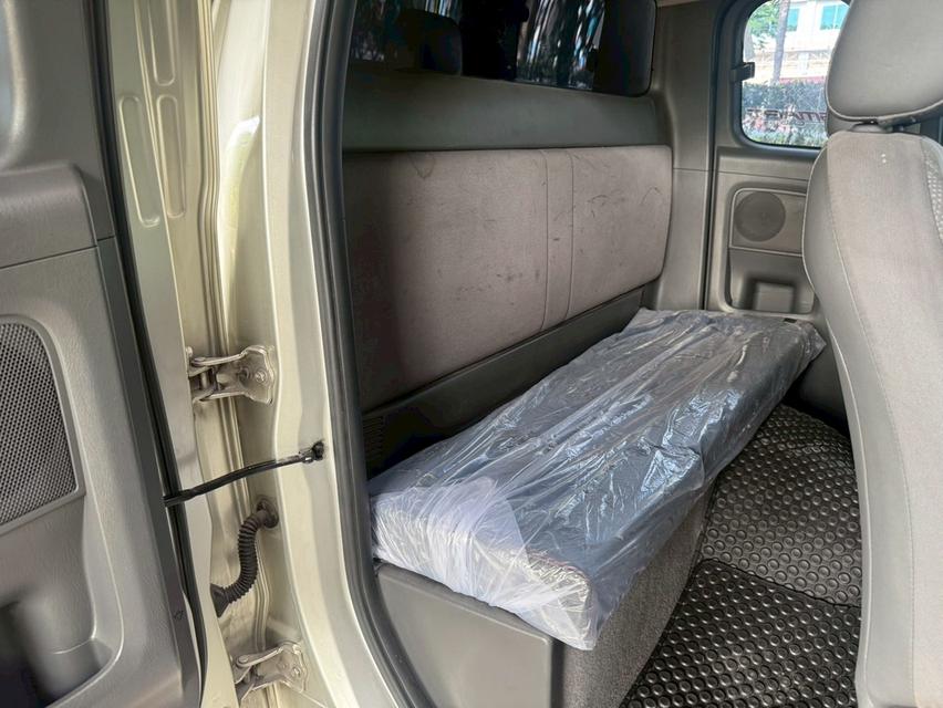 Toyota Hilux Vigo Champ Smart Cab 2.7 J LPG MT ปี 2011 15