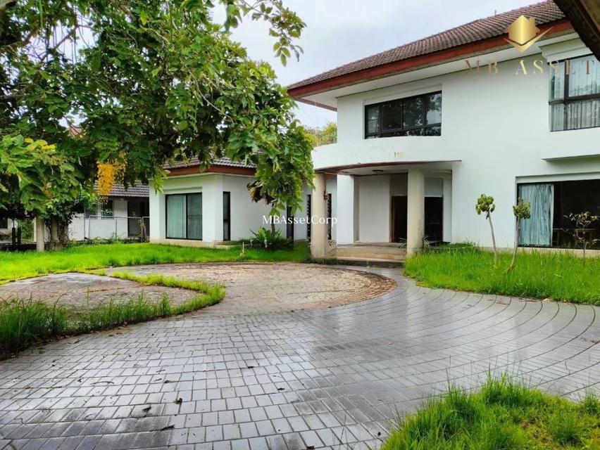 ขายบ้านเดี่ยว 2 ชั้น หมู่บ้านปัญญารีสอร์ท สไตล์ contemporary ริมถนนสุขุมวิท ใกล้ตลาดหนองมน บางพระ มอเตอร์เวย์ ชลบุรี 1