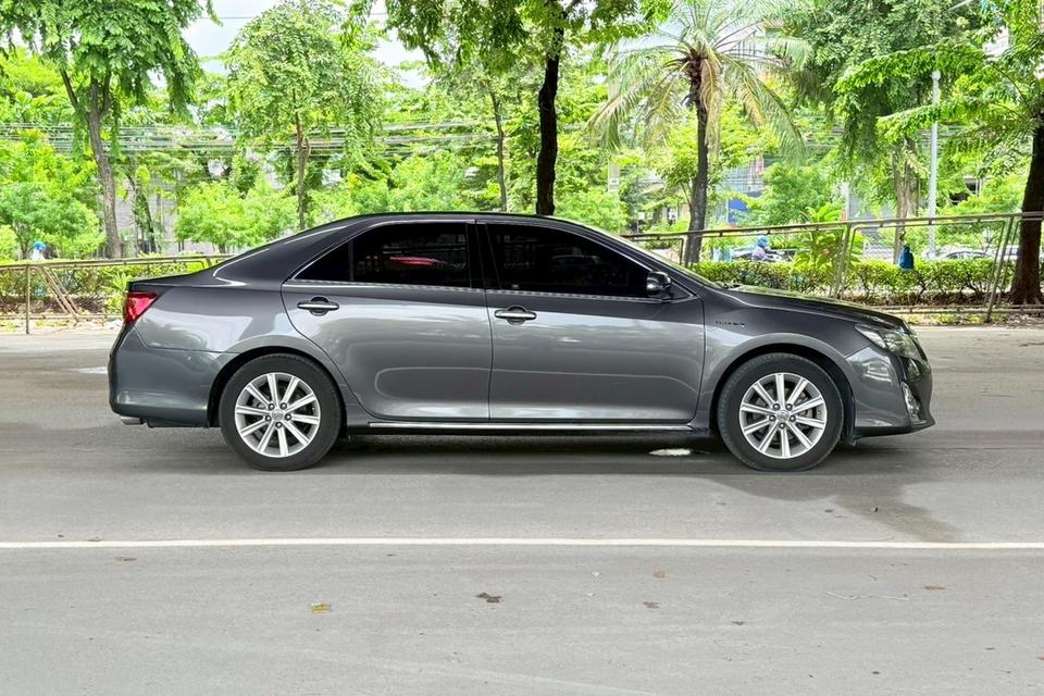 Toyota Camry 2.5 Hybrid CD AT ปี 2013