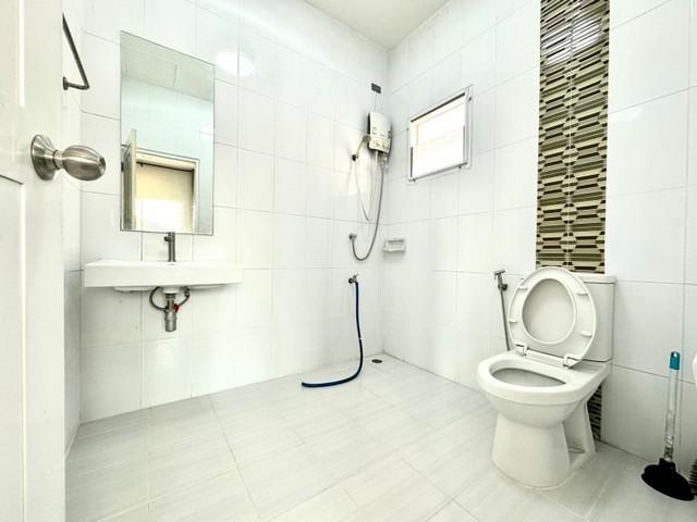 ให้เช่าบ้านเดี่ยว ถนนคุ้มเกล้า ใกล้ถนนเจ้าคุณทหาร ตรงข้ามตลาดคุ้มเกล้า เดินทางสะดวก เหมาะอยู่อาศัย รูปที่ 17