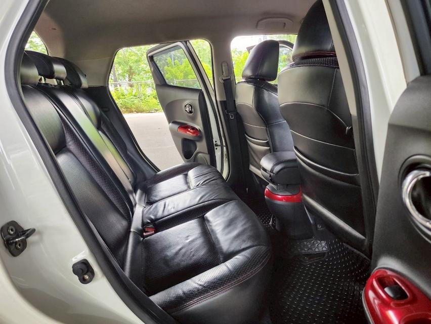 ขายรถ nissan Juke 1.6V ปี 2015 สีขาว เกียร์ออโต้ 10