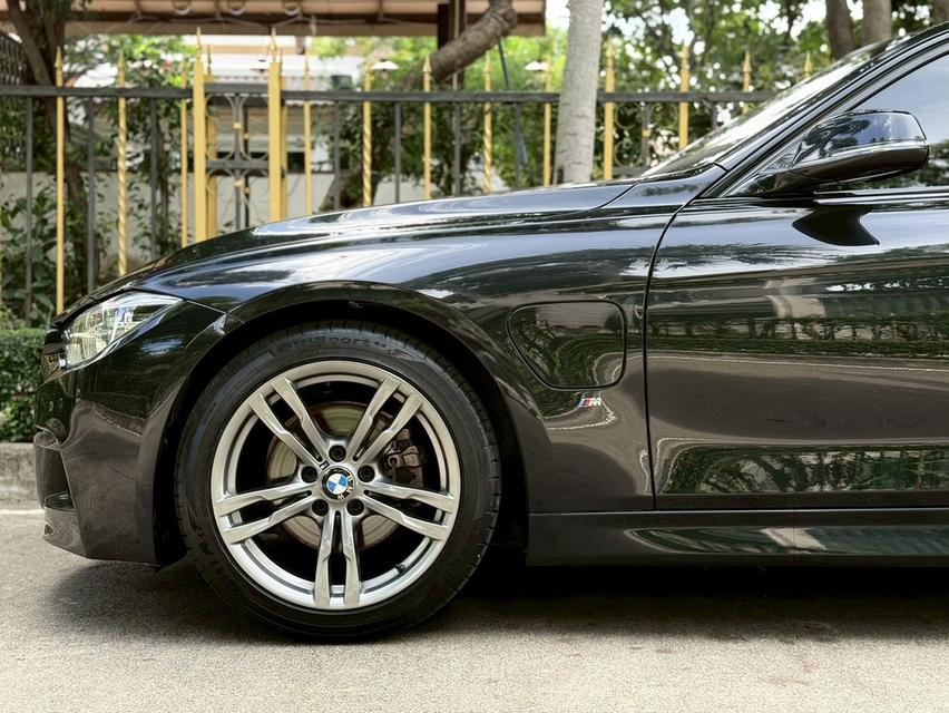 รหัสรถ PJP7676 2017 BMW 330e M-Sport รูปที่ 18